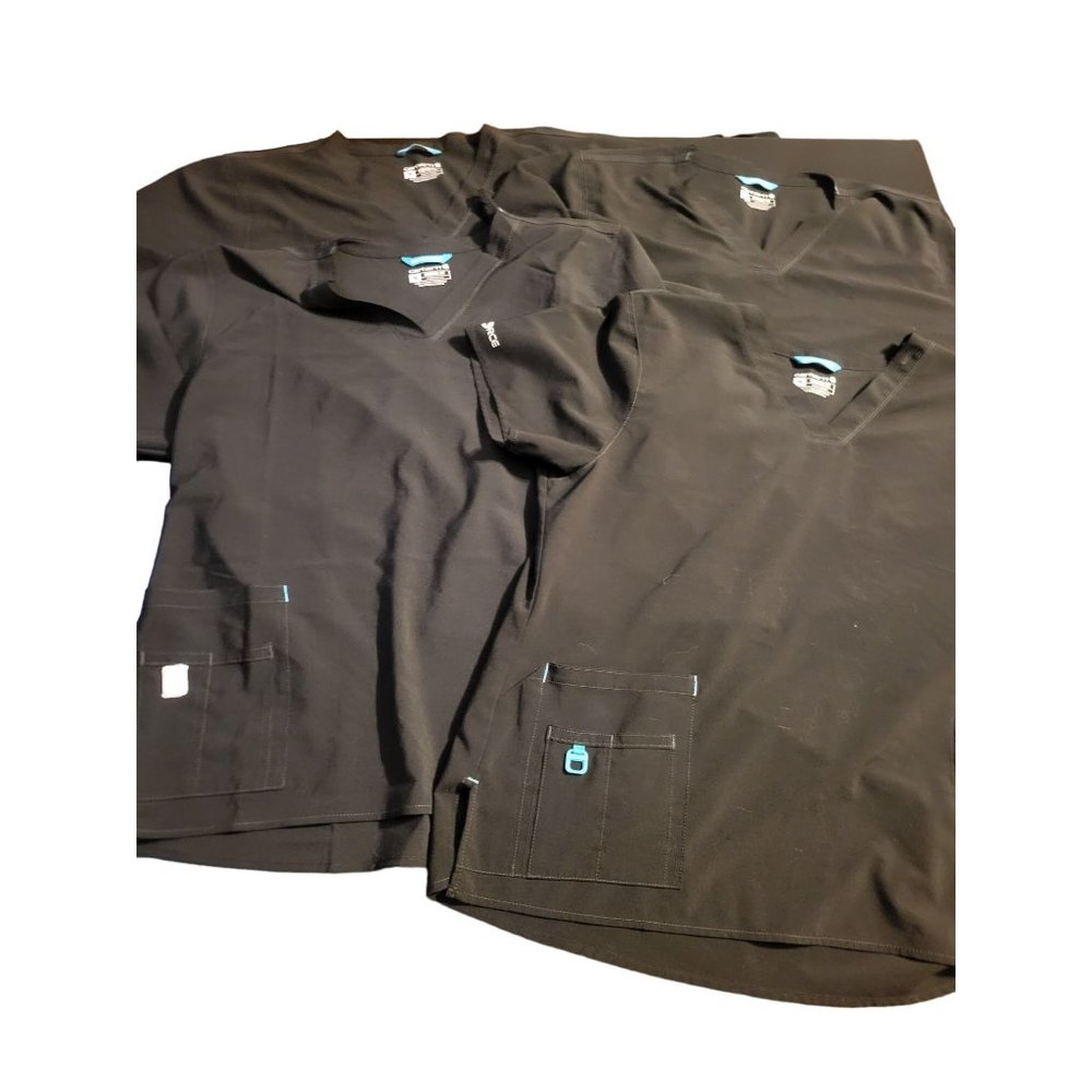 Carhartt Black Scrubs 2x petite Plus Size SIX TOPS AND TWO BOTTOMS Dogs Veterina